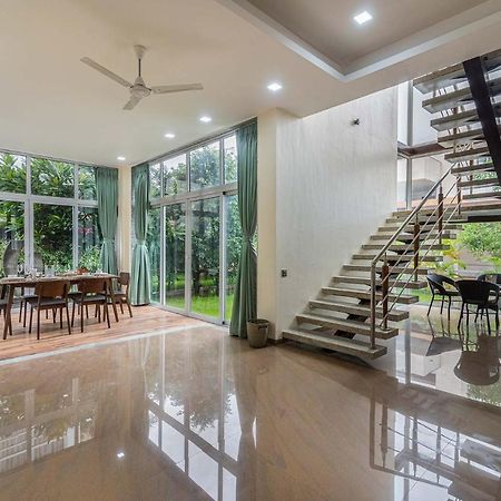 Sierra Skies By Stayvista - A Mountain-View Villa Featuring A Rooftop Swimming Pool, Jacuzzi, Turf, And A Gym For An Elevated Stay Lonavala Luaran gambar